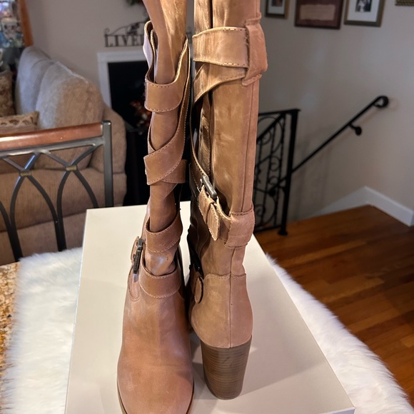 Massimo Baldi Beige Leather Boots 3” Heel size 9 - Picture 4 of 7